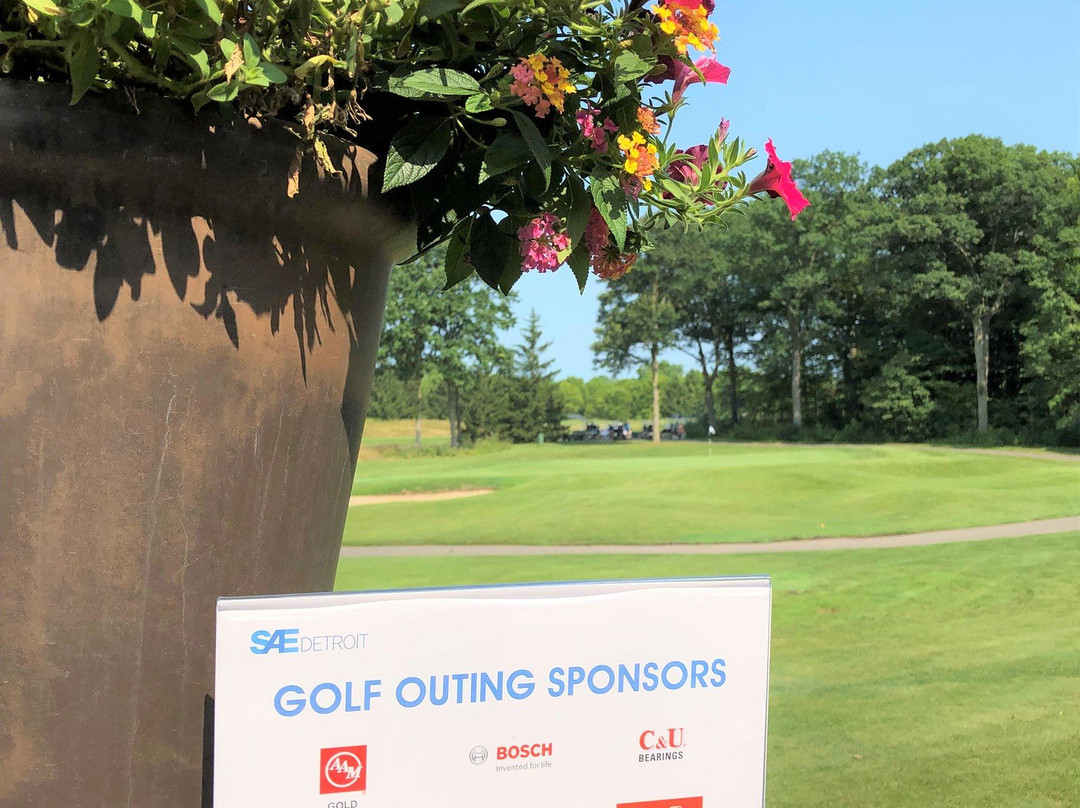 Fox Hills Golf Course & Banquet Center-普利茅斯必去景点