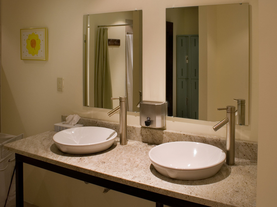 PranaShanti Yoga Centre-渥太华必去景点