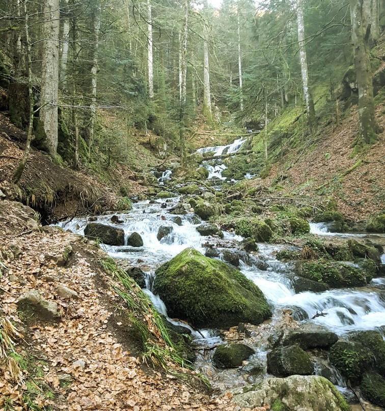 Cascade Charlemagne景点图片