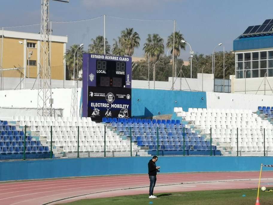 Campo de Fútbol "Fernando Pernia"-梅利利亚必去景点