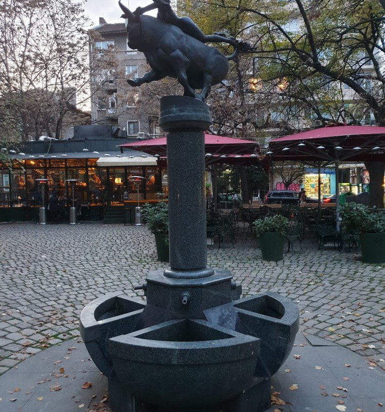 Slaveikov Square-索非亚必去景点