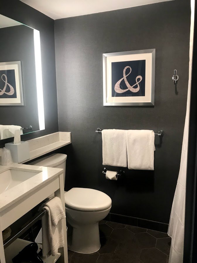 Four Points By Sheraton Los Angeles Westside-浴室