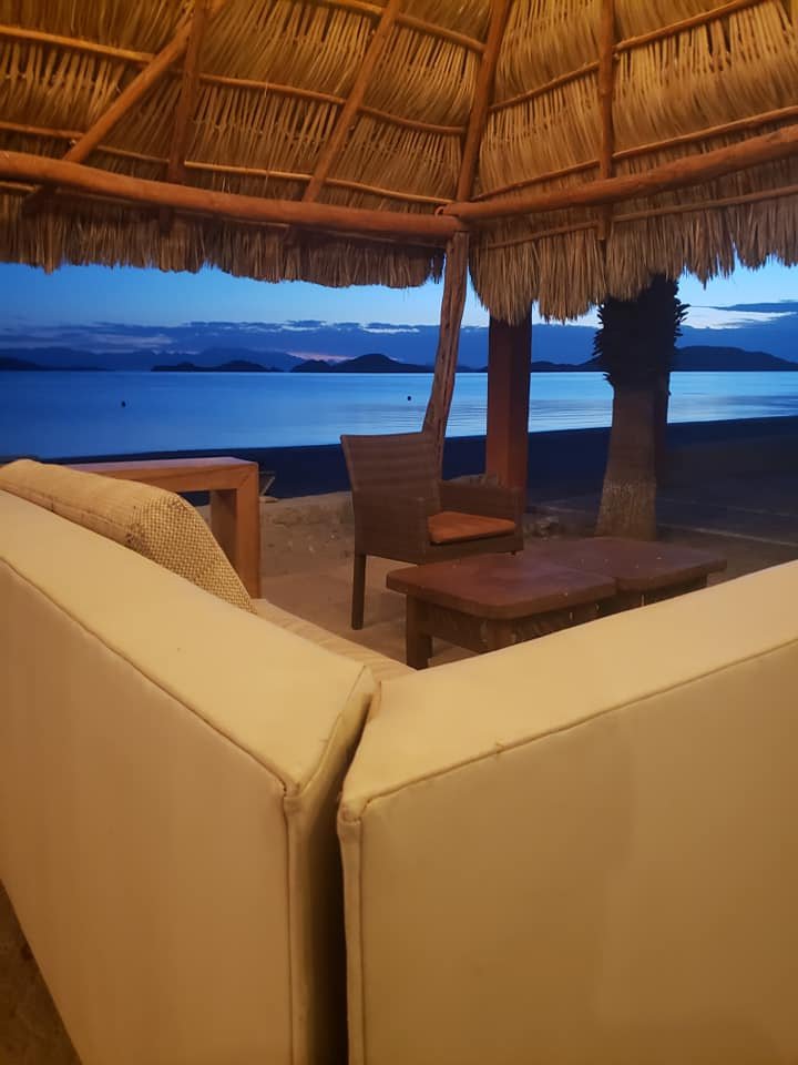 Los Vientos Hotel-泳池