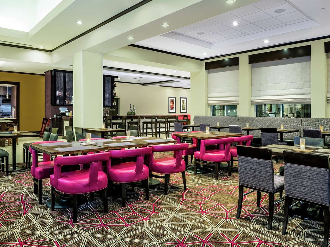 Hilton Garden Inn Victoria主图