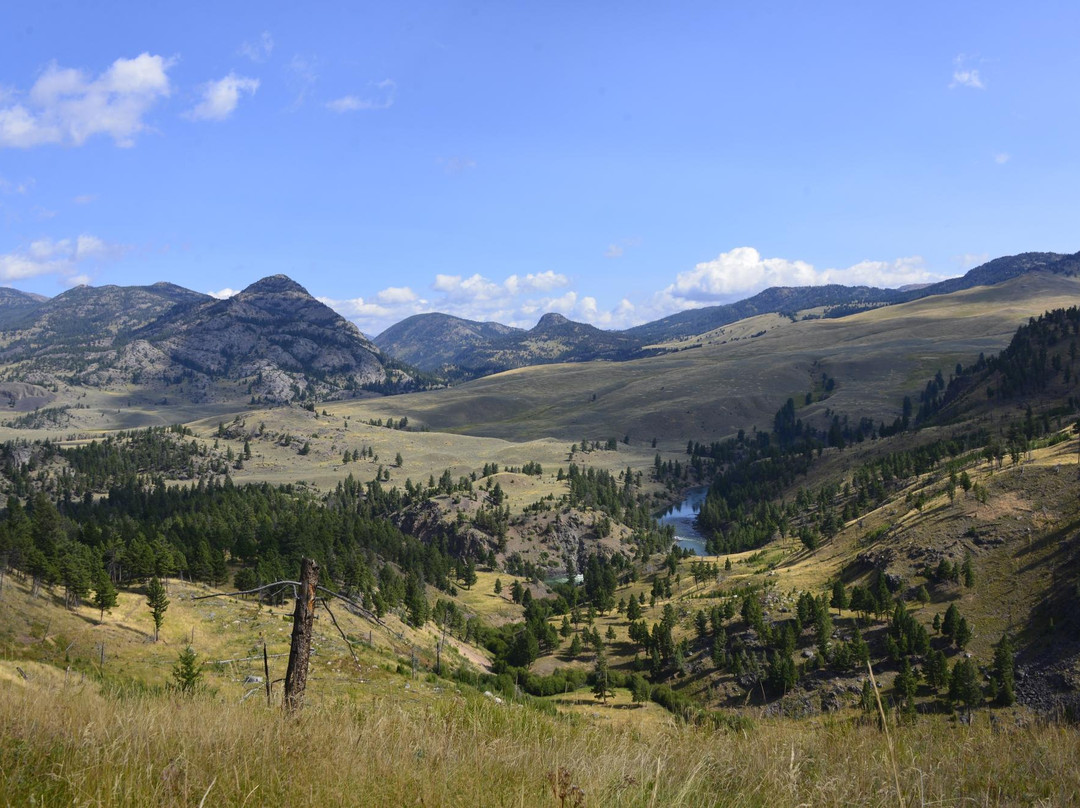 Hellroaring Creek Trailhead景点图片