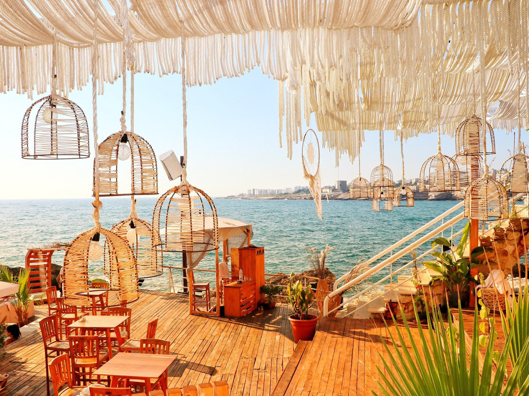 Ayla Beach-朱拜勒必去景点