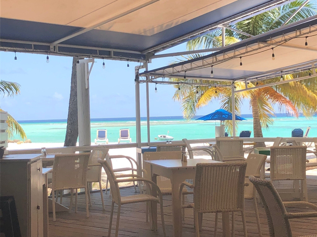 Carib Beach Bar景点图片