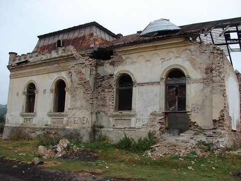 Castelul Bay-Treznea必去景点