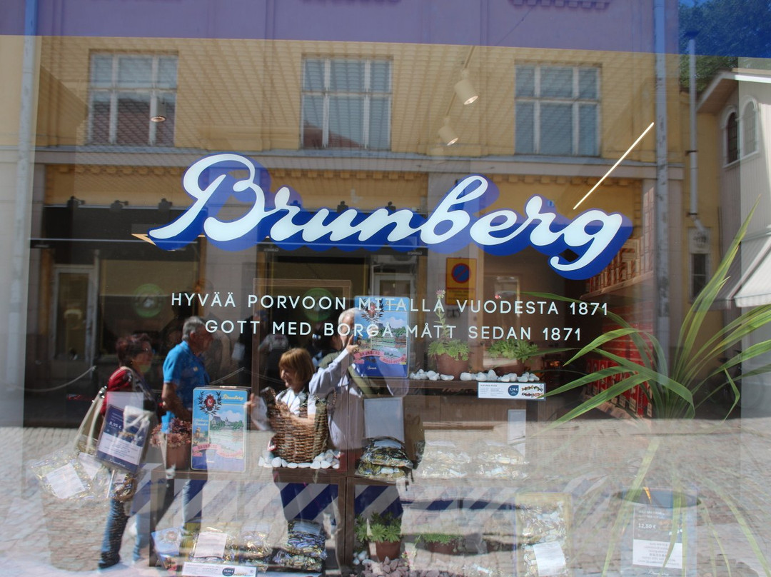 Brunberg Candy Factory Shop - Tehtaanmyymälä-波尔沃必去景点