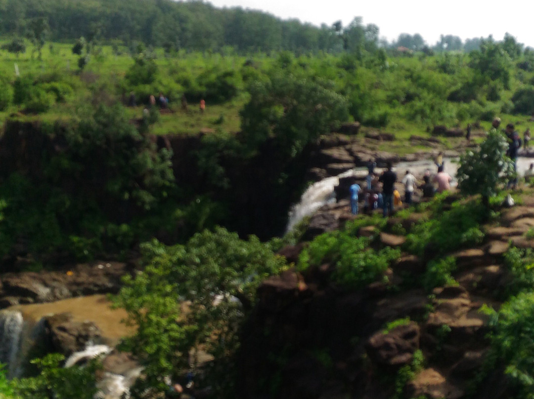Kukdi Khapa Waterfall景点图片