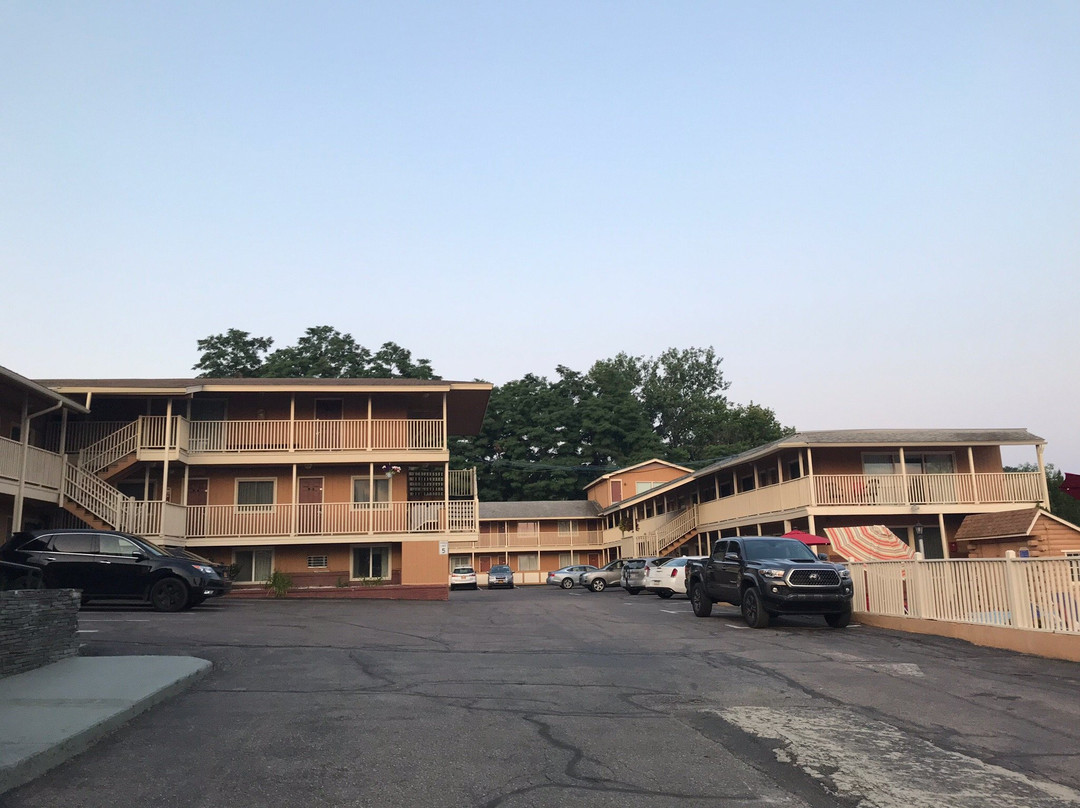 Travelodge by Wyndham South Burlington主图