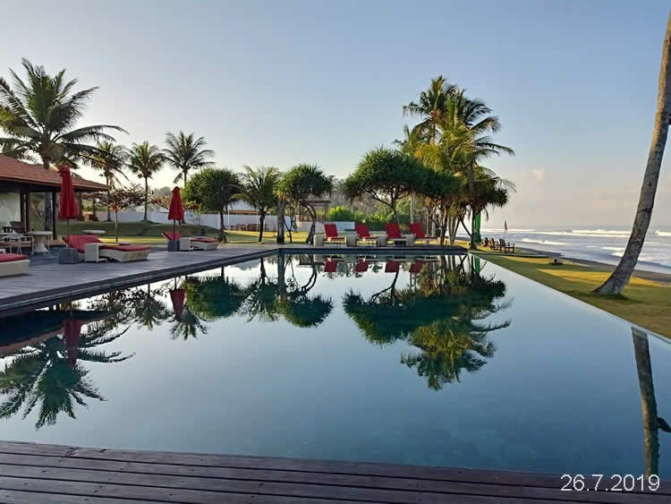 阿玛尔塔海滩卡莱尼亚度假村主图