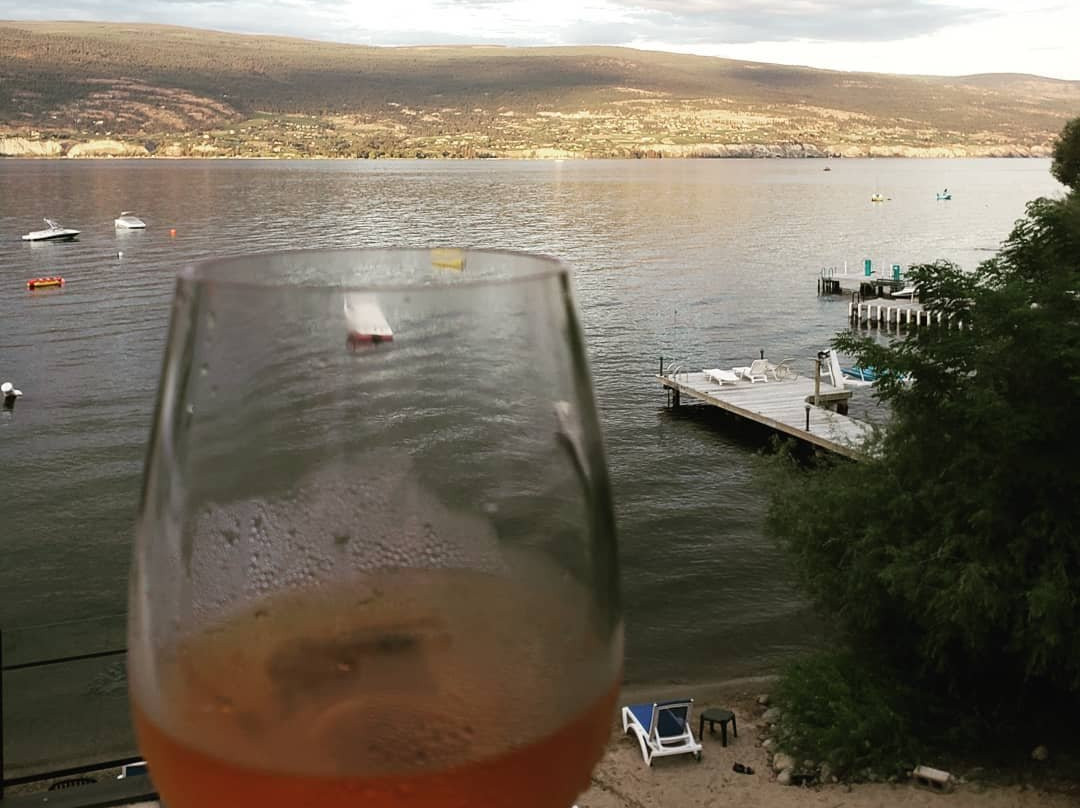 Summerland Waterfront Resort & Spa主图