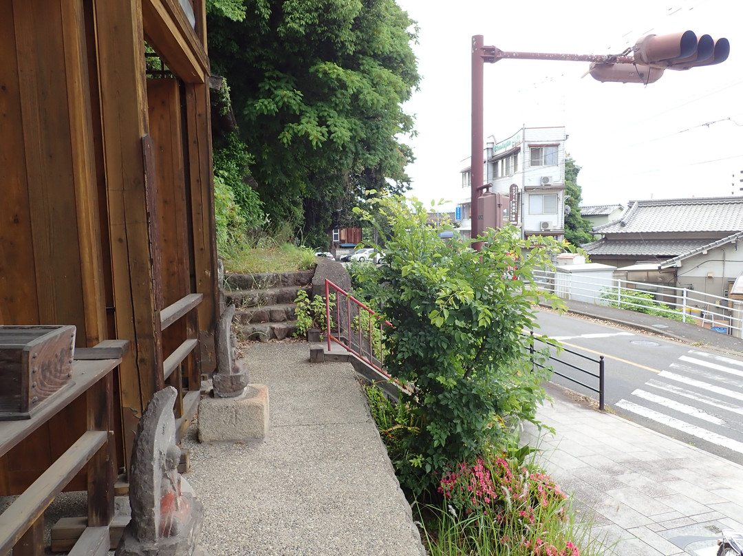 Iwayaji Temple Stone Budda-大分市必去景点