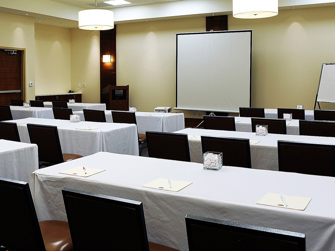 Four Points by Sheraton Cambridge Kitchener, Ontario主图