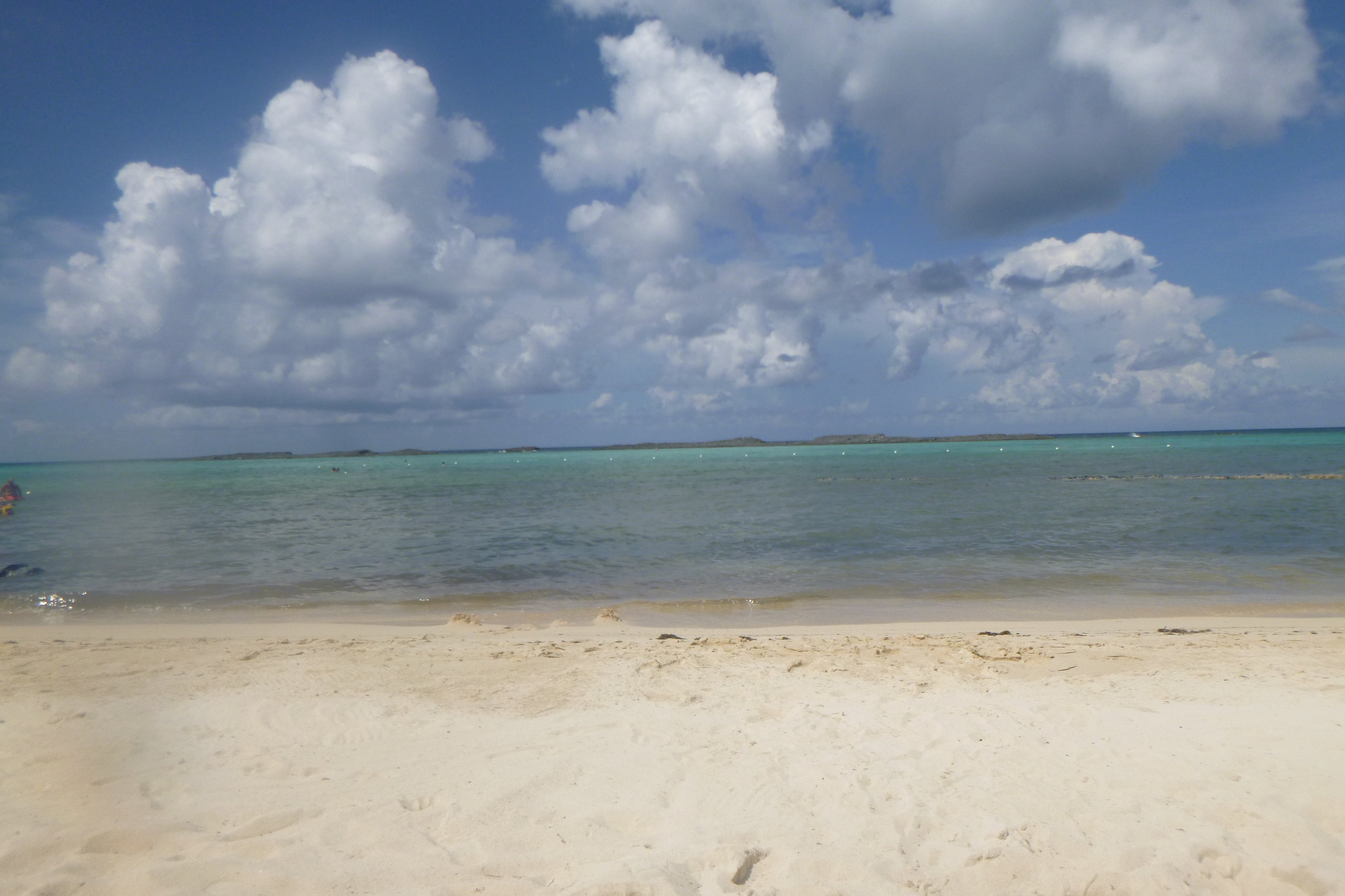 Paradise Cove Beach Resort-泳池