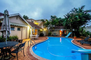 Umhlanga Guest House主图