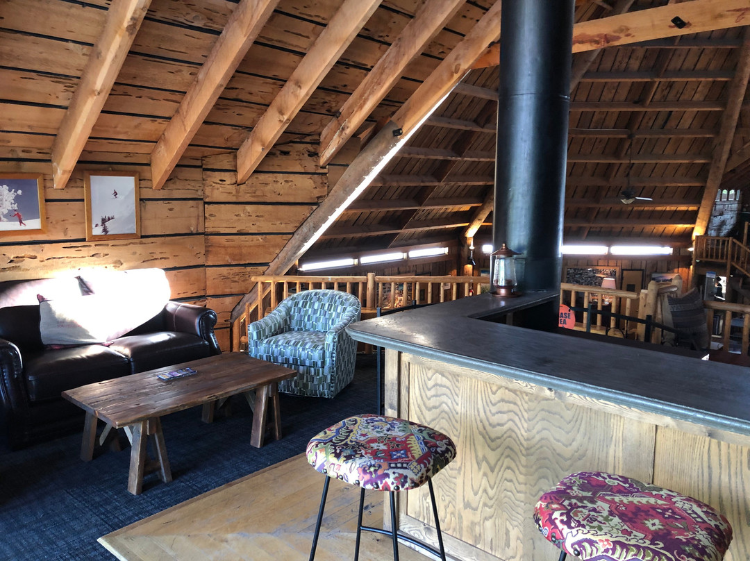 Teton Teepee Lodge主图