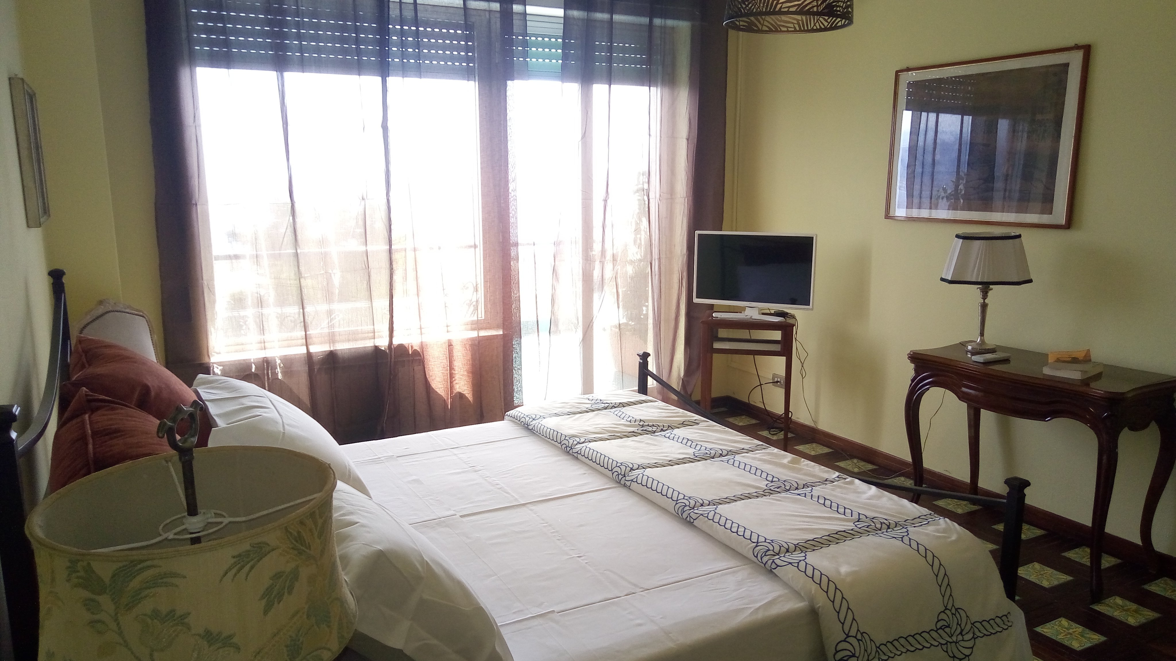 B&B Roberta-官方