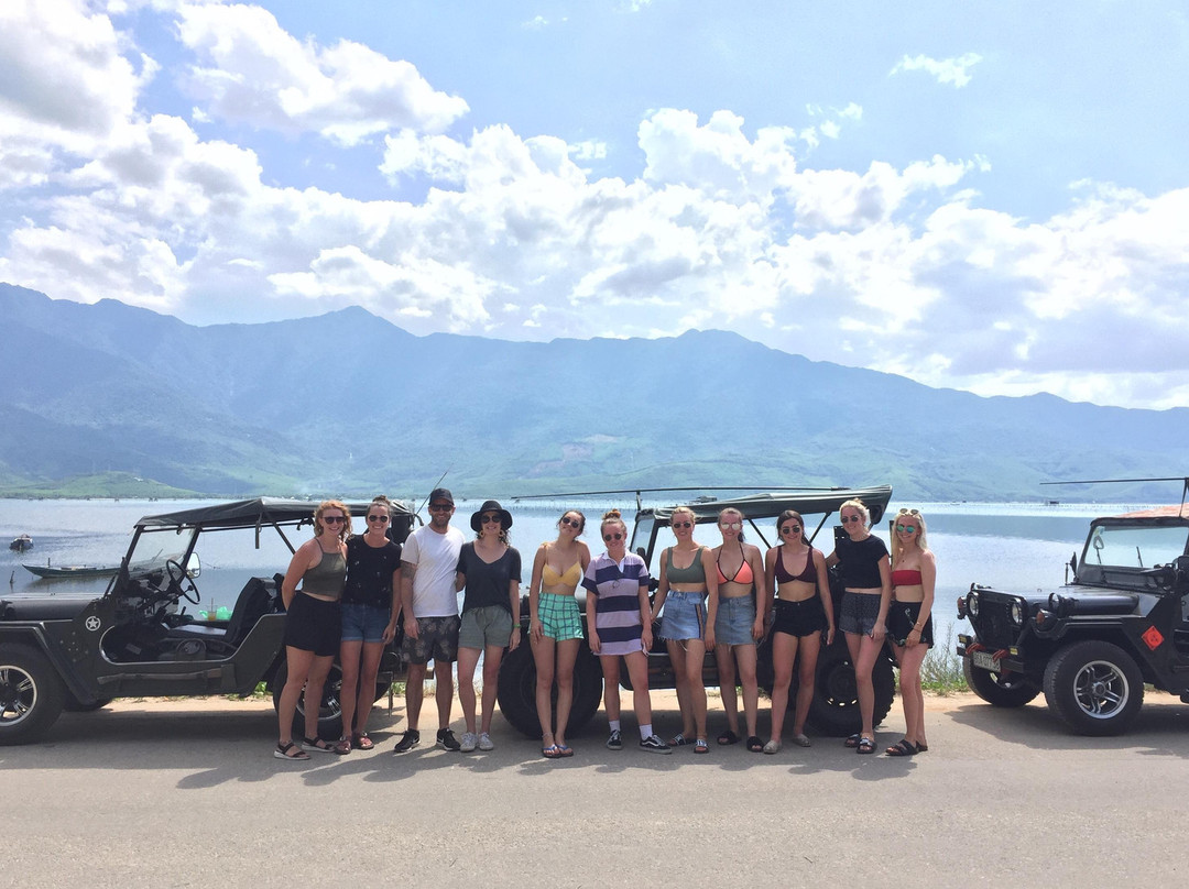Tour by Jeep景点图片