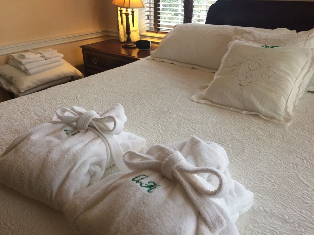 Ascot House Bed and Breakfast主图