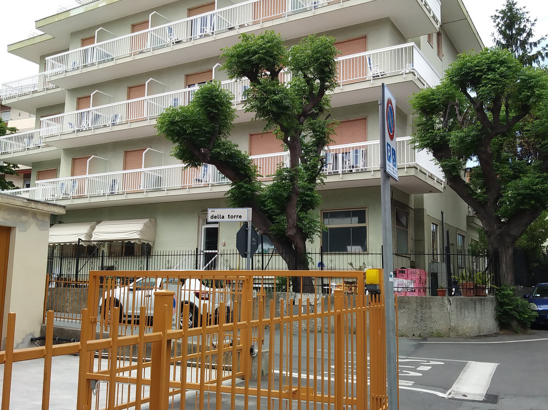 贝加莫酒店主图