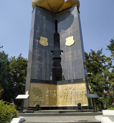 Monumen Perjuangan POLRI-泗水必去景点