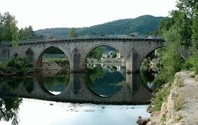 Pont Notre Dame XV eme , sur le Lot-Entraygues-sur-Truyere必去景点