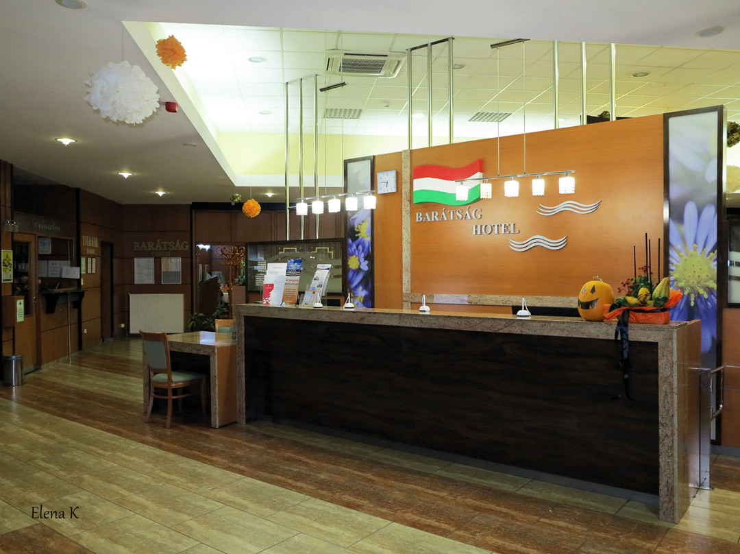 Hotel Barátság Hajdúszoboszló主图