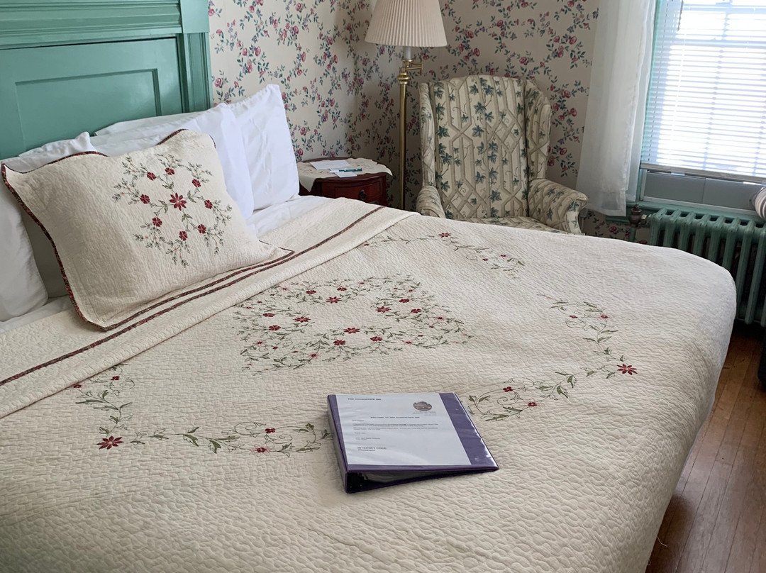 Harborview Inn主图