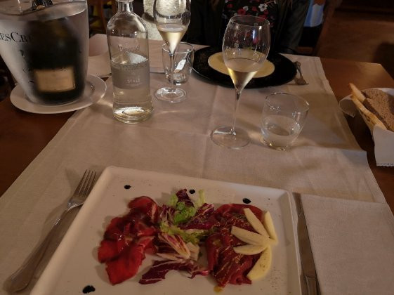 A' La Table Du Sommelier主图
