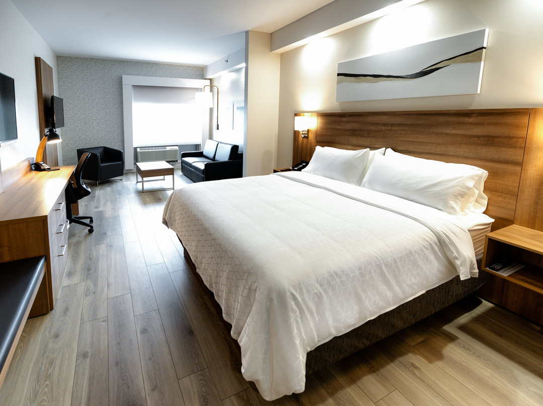 Holiday Inn Express & Suites Trois-rivieres Ouest By IHG主图