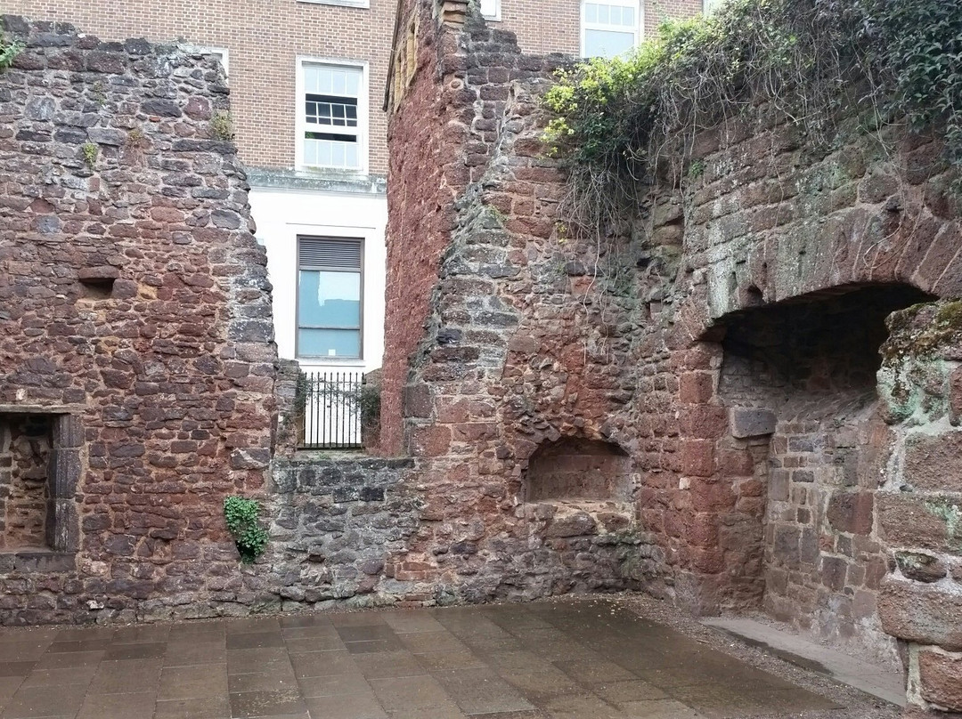 St Catherine's Chapel and Almshouses景点图片