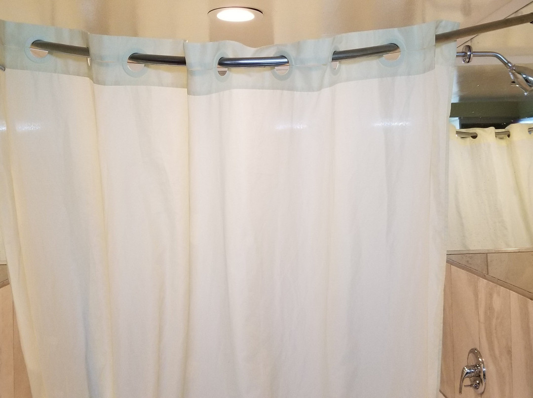 黎巴嫩华美达旅馆及套房酒店主图