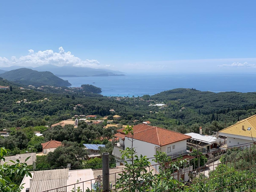 雅典娜酒店主图