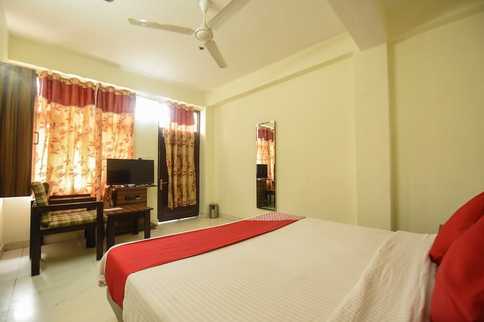 OYO 12818 Dev Villa主图