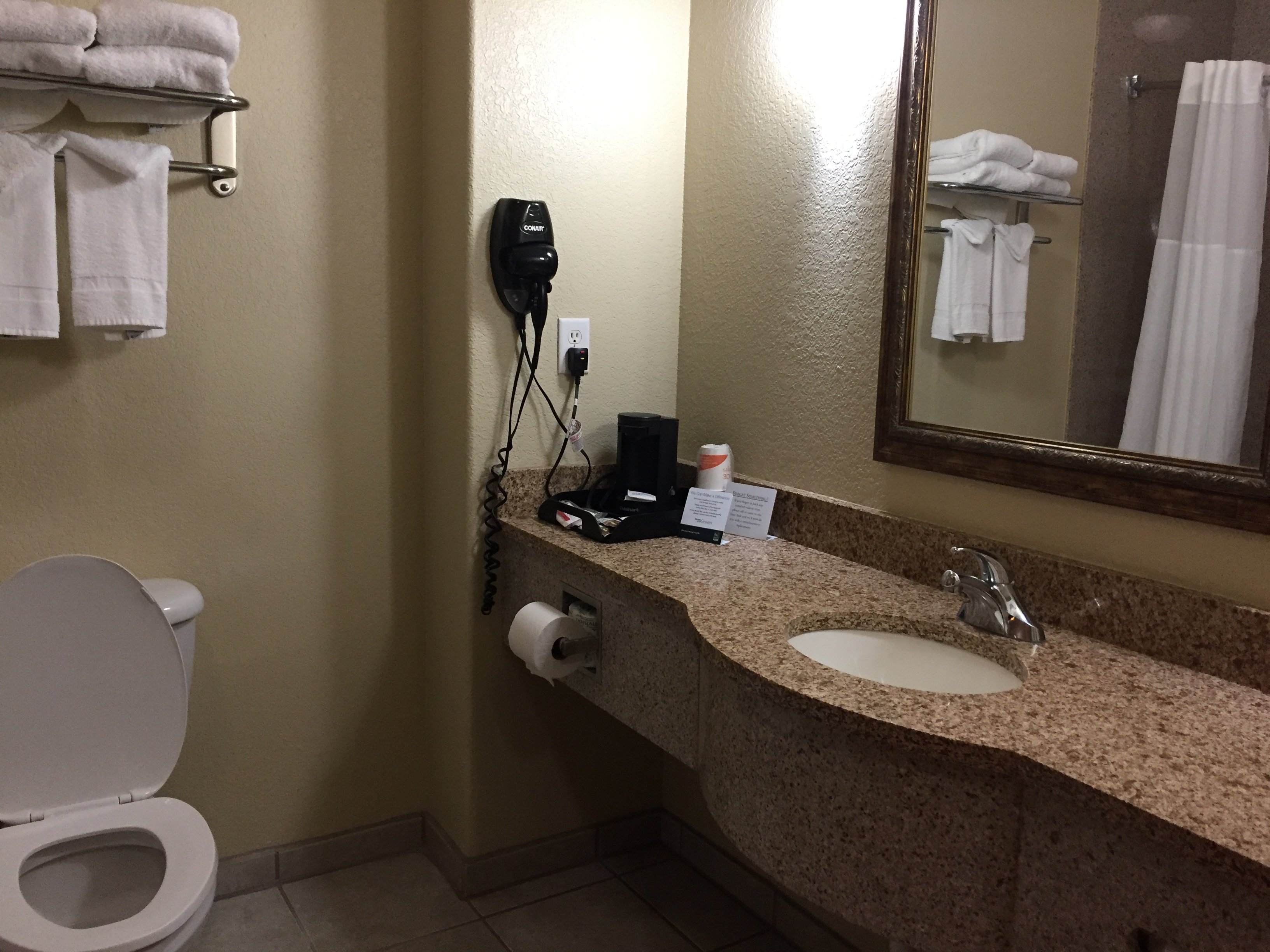 Comfort Inn & Suites-浴室