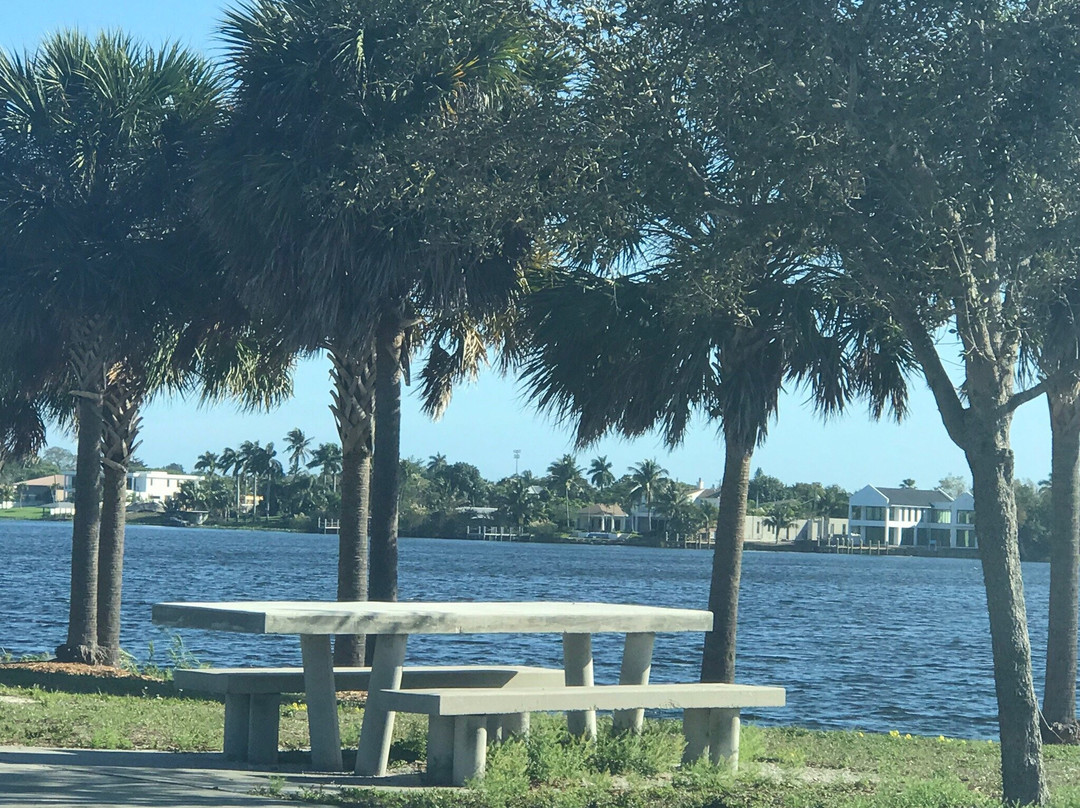 Lake Ida Dog Park-德拉海滩必去景点