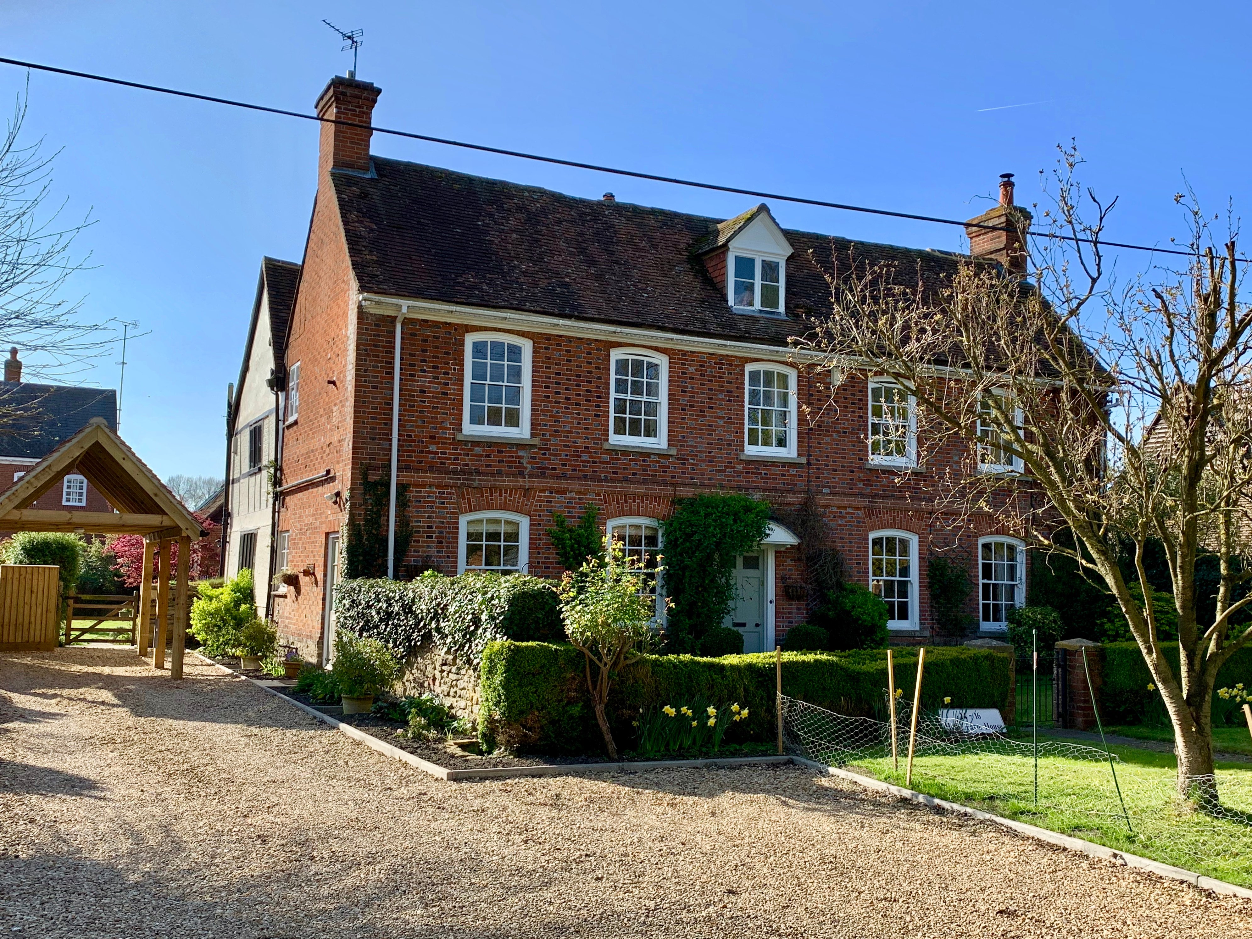 Home Farm House-官方