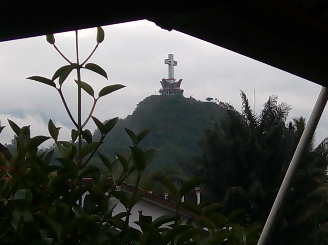 Tugu Salib Bukit Singki景点图片