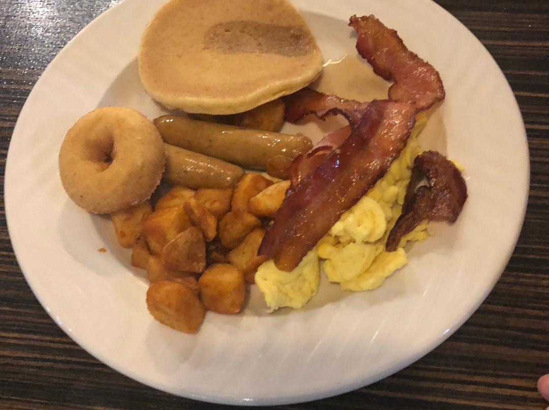 Canad Inns Destination Centre Grand Forks主图