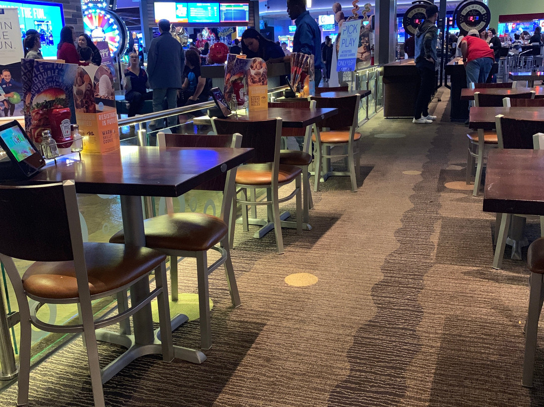 Main Event Entertainment-沃思堡必去景点