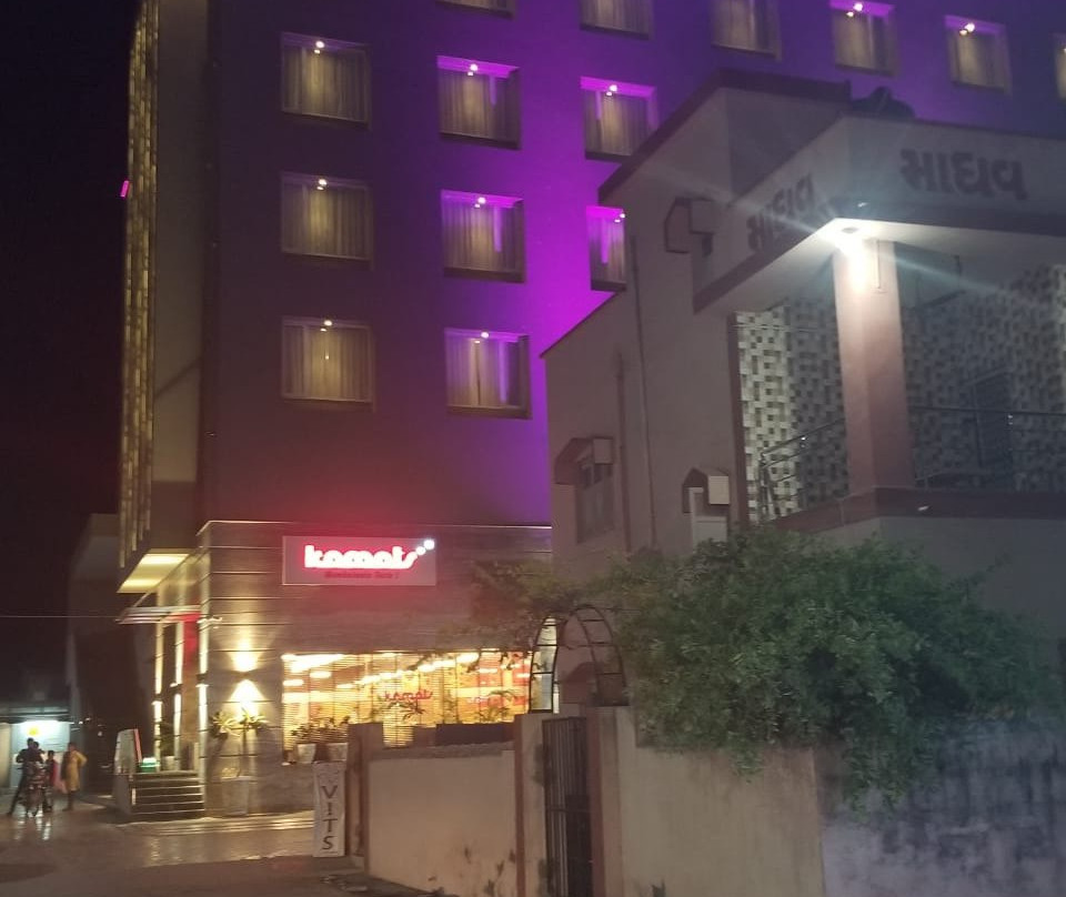 VITS Devbhumi Hotel主图