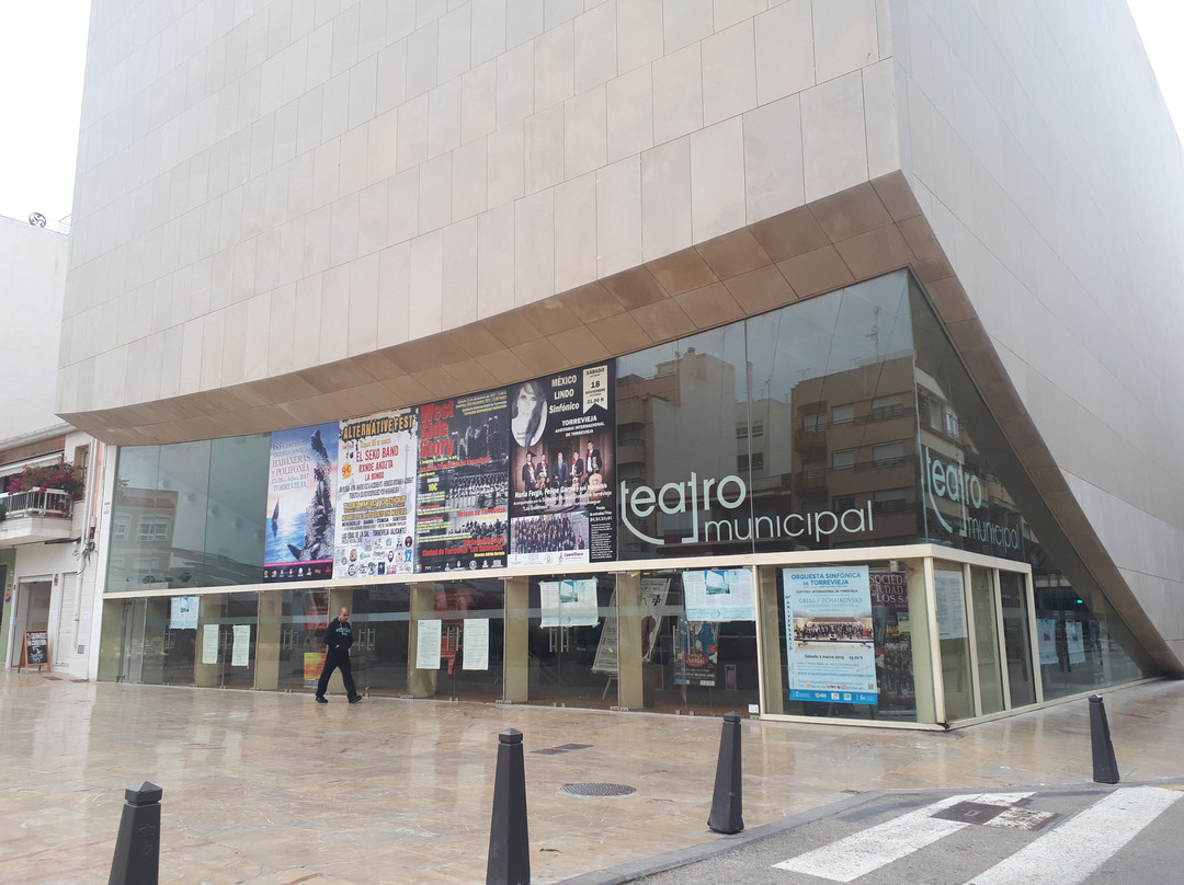 Teatro Municipal de Torrevieja-托雷维耶哈必去景点