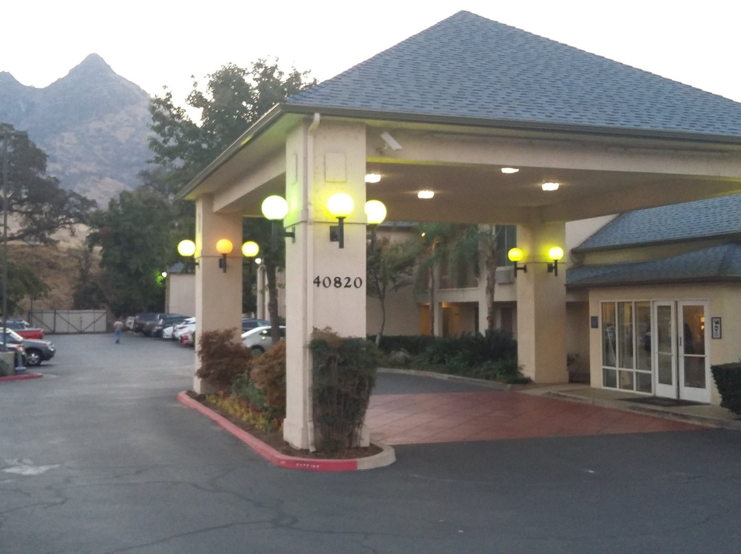 三河城红杉国王峡谷舒适套房及酒店主图