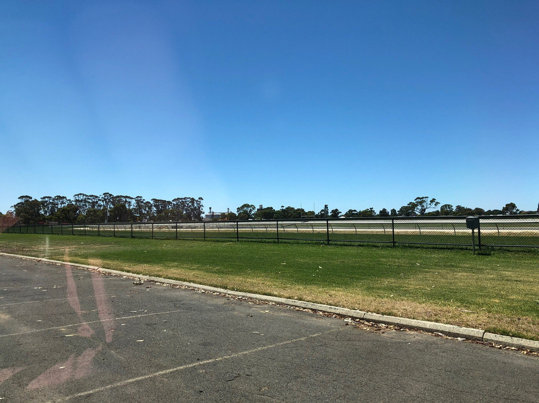 Horsham Racecourse-霍舌姆必去景点