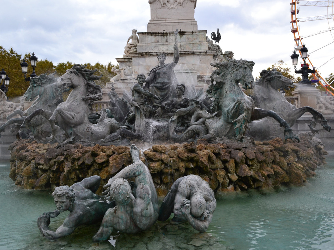 Monument aux Girondins景点图片
