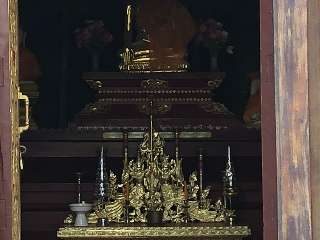 Wat Put Ern-夜占必去景点