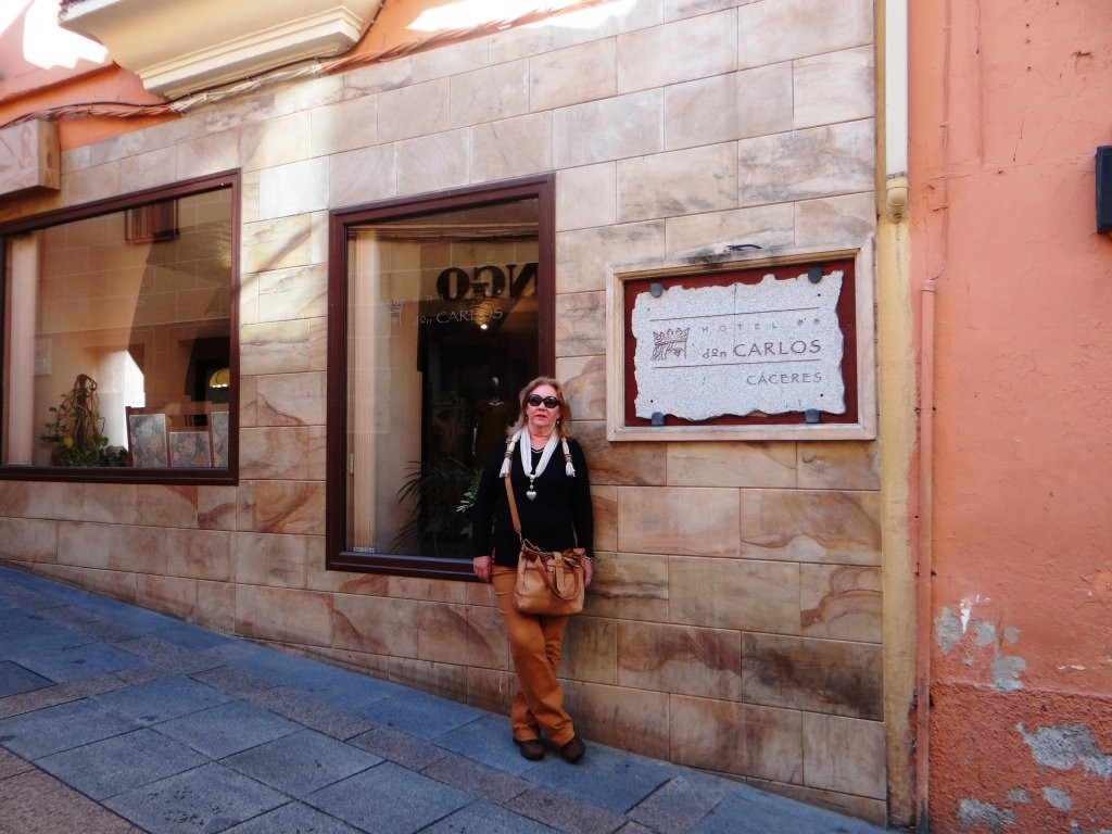 Hotel Don Carlos Caceres主图