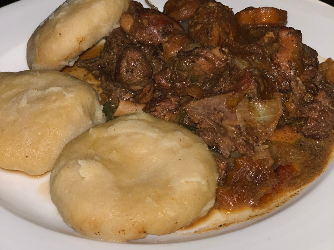 阿尔塔蒙特苑酒店主图